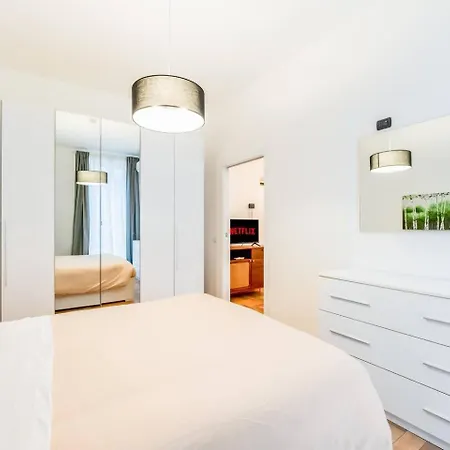 Elegant Space In Apartment