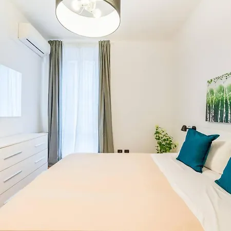 Elegant Space In Apartment *